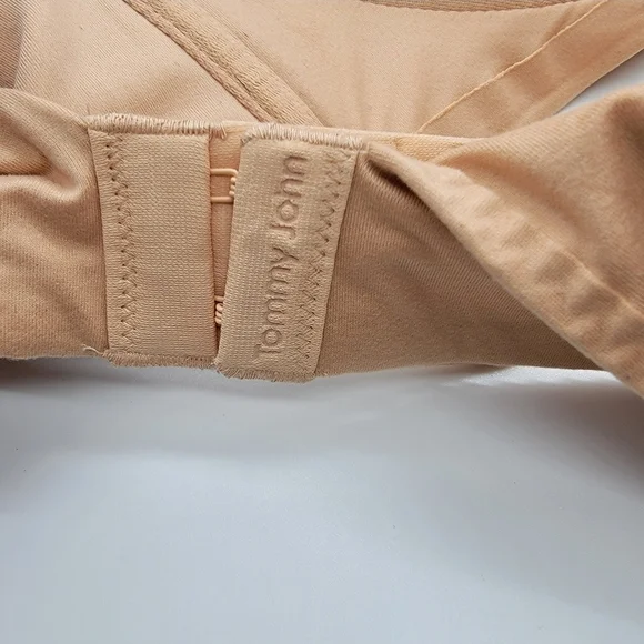 Tommy John Nude Bra - Picture 4 of 7